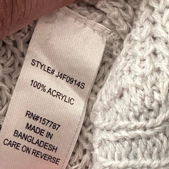 Lot of 2 sweaters size medium - Picture 8 of 8